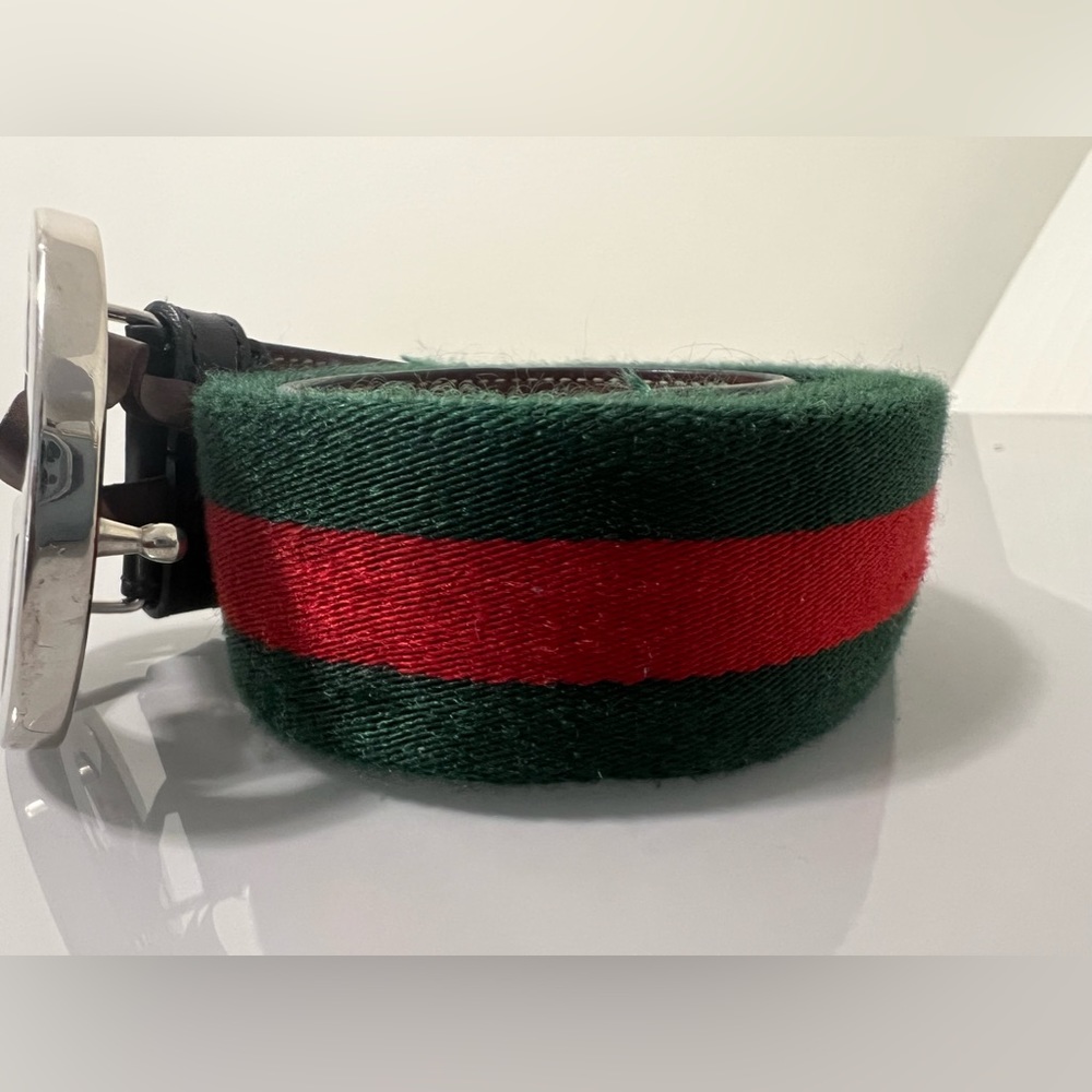 Authentic men’s Gucci interlocking G buckle belt with gucci web strap. Size/36